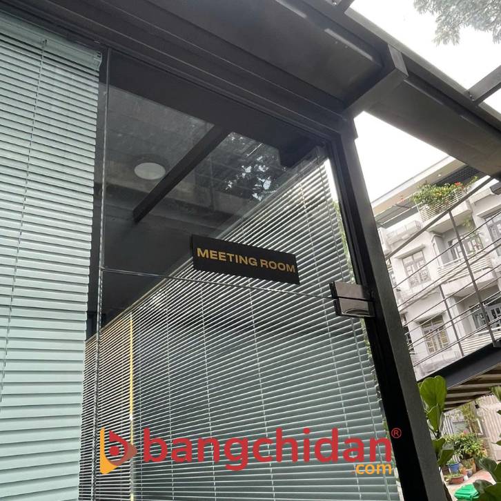làm bảng tên phòng inox