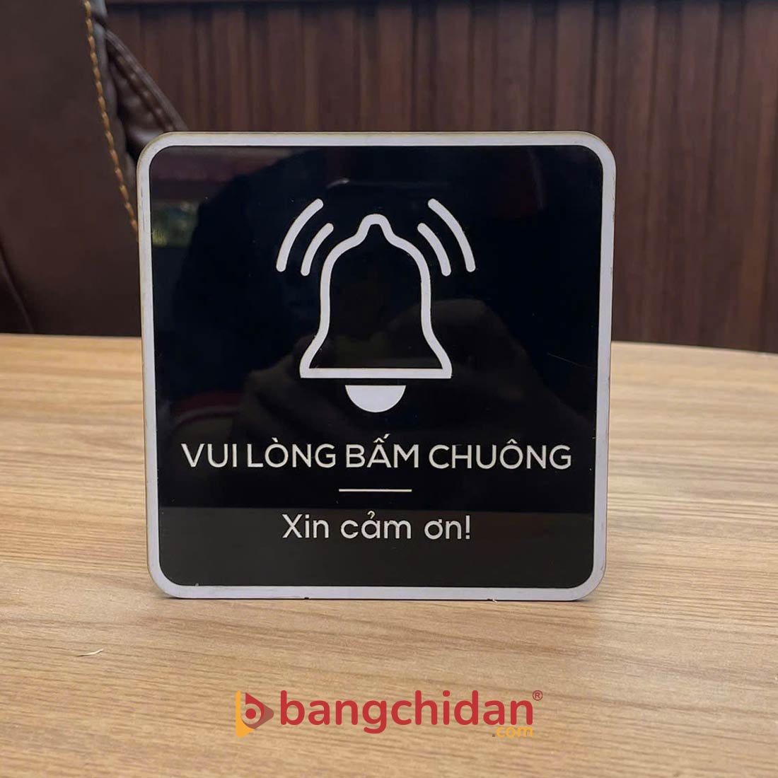 bảng vui lòng bấm chuông