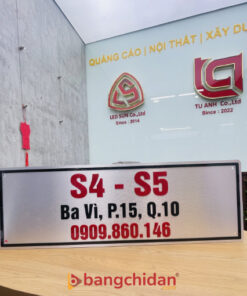 bảng thông tin alu chữ mica