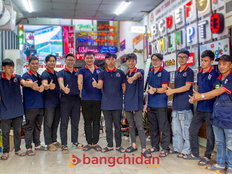 Tại Sao Nên Chọn bangchidan.com Để Làm Bảng Chỉ Dẫn Mica?