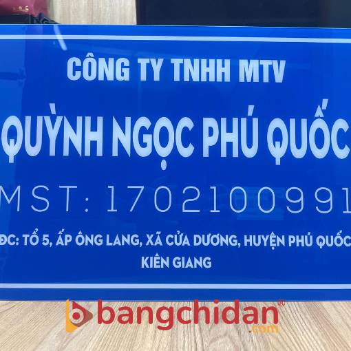 bảng tên công ty mica