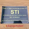 bảng tên công ty mica