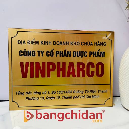 bảng tên công ty mica