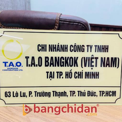 bảng tên công ty mica