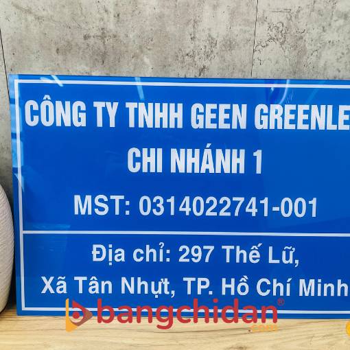 bảng tên công ty mica