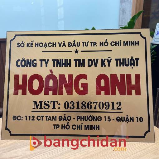 bảng tên công ty mica