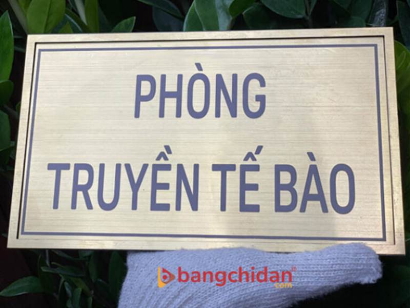Bảng chỉ dẫn Inox vàng xước
