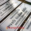 biển chức danh inox