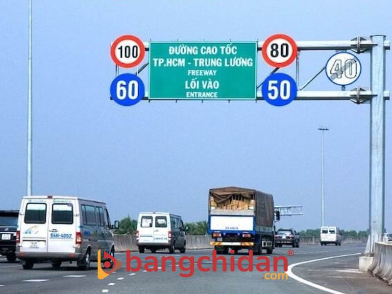 Màu sắc biển báo hiệu lệnh và biển chỉ dẫn