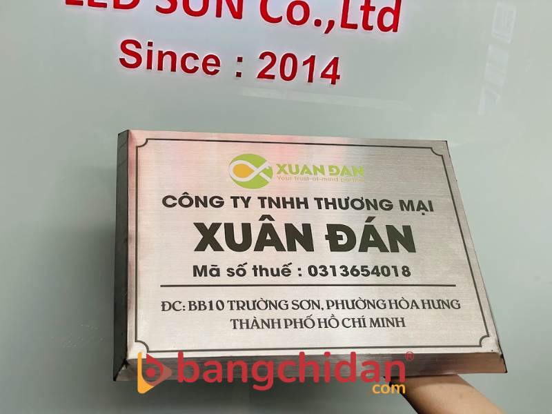 Kích thước chuẩn biển công ty inox