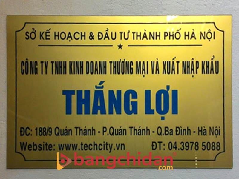 Biển công ty alu vàng gương