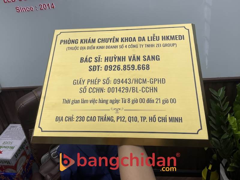 Biển công ty inox ăn mòn
