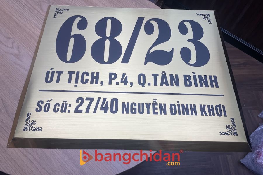 Biển hiệu quận 2