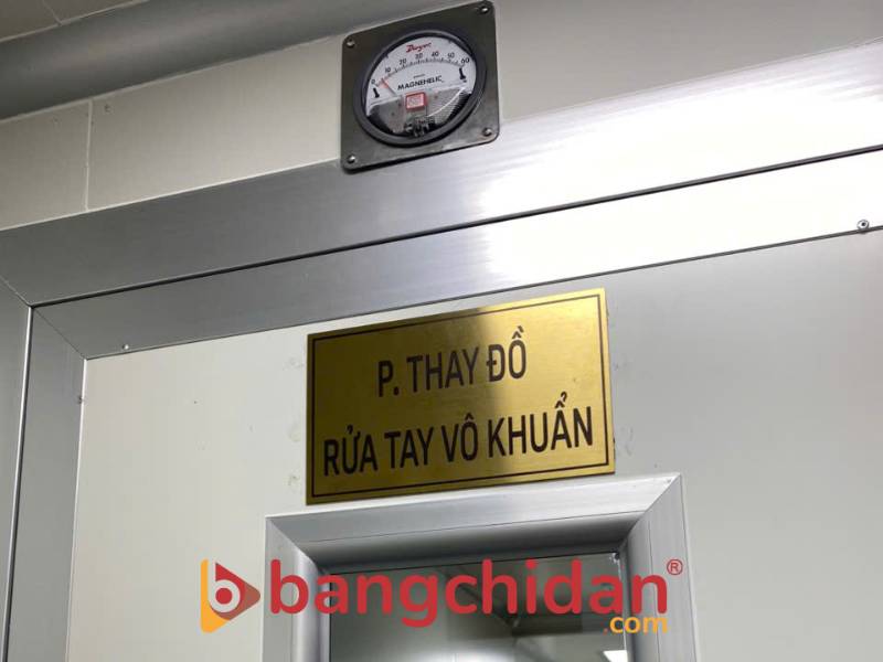 Biển tên phòng, tên khoa, tên khu vực