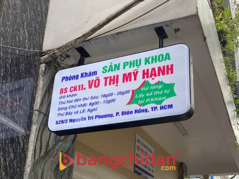 Hộp đèn hút nổi phòng khám